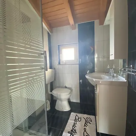 Ruzica アパート Dobropoljana